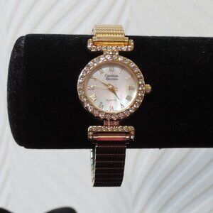 CAROLINA HERRERA Dress Watch Crystal Bezel Vintage with two bands